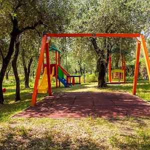 4* Campsite Park Garda
